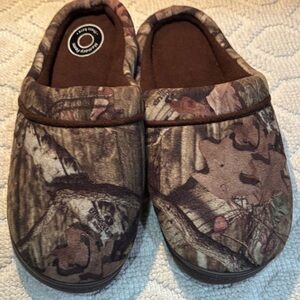 Slippers mens new size M9-10 memory foam fabric upper balance man made materials